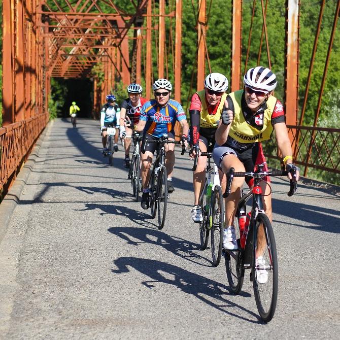 Cyclists at northern california tour de cure